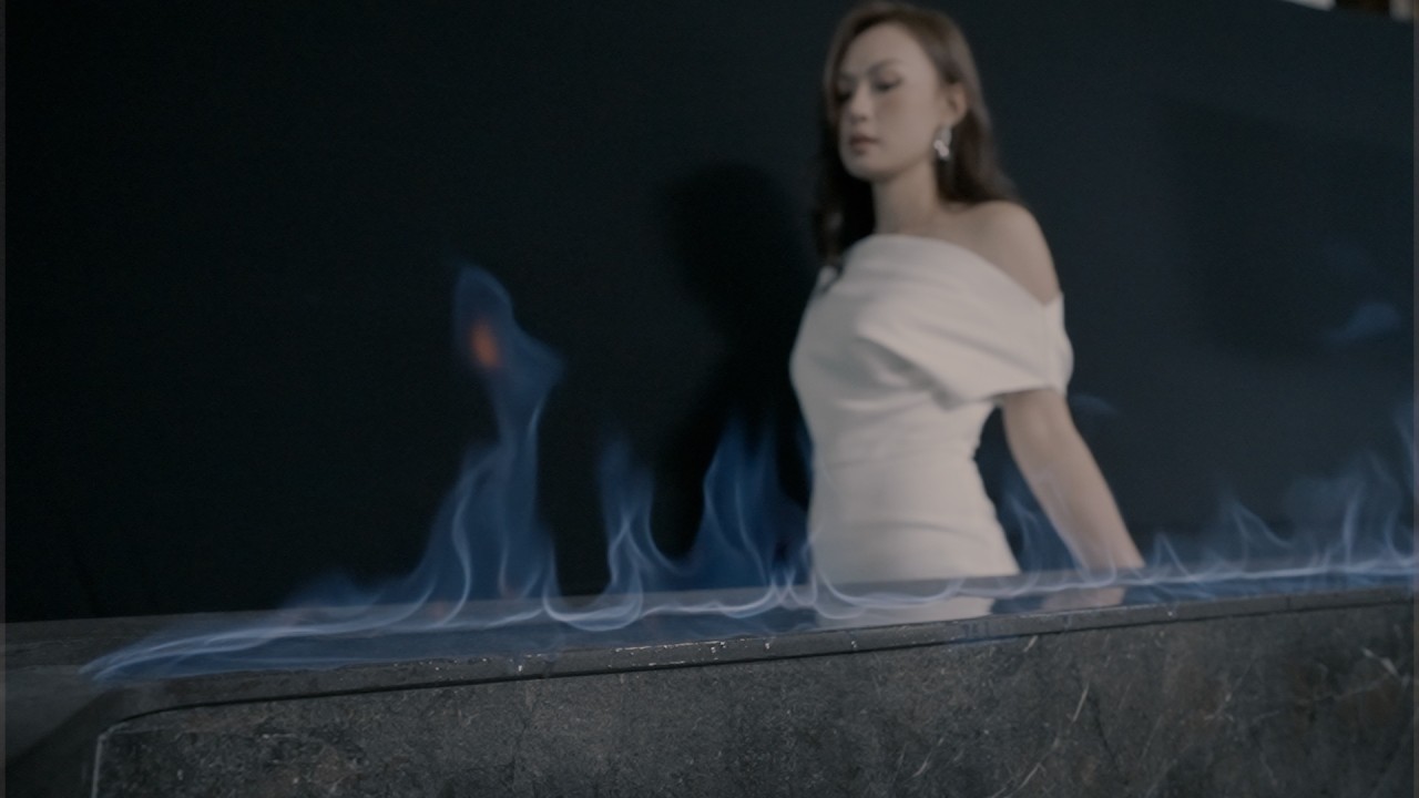 Design Without Compromise Velacucina’s Real-World Test: “Unbothered”