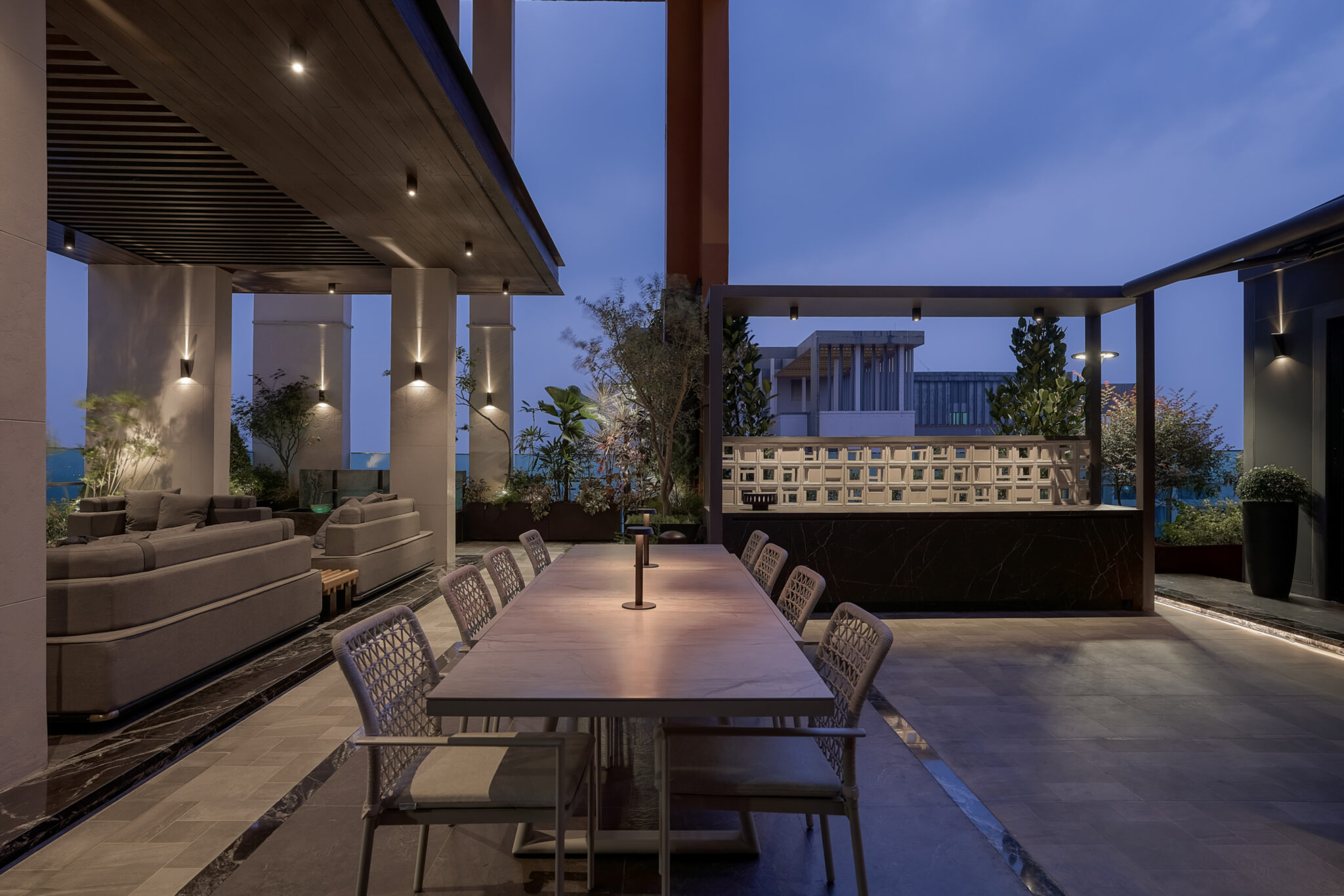 thiết kế bếp ngoài trời cao cấp sân thượng